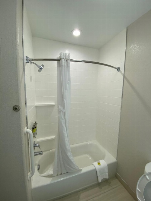 Holiday Inn Express Hotel Galveston West-Seawall image 12